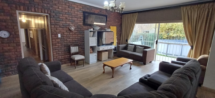To Let 5 Bedroom Property for Rent in La Provance Free State